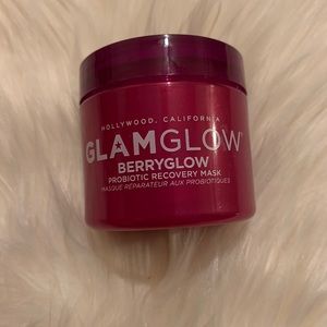 Glam Glow Berry Mask